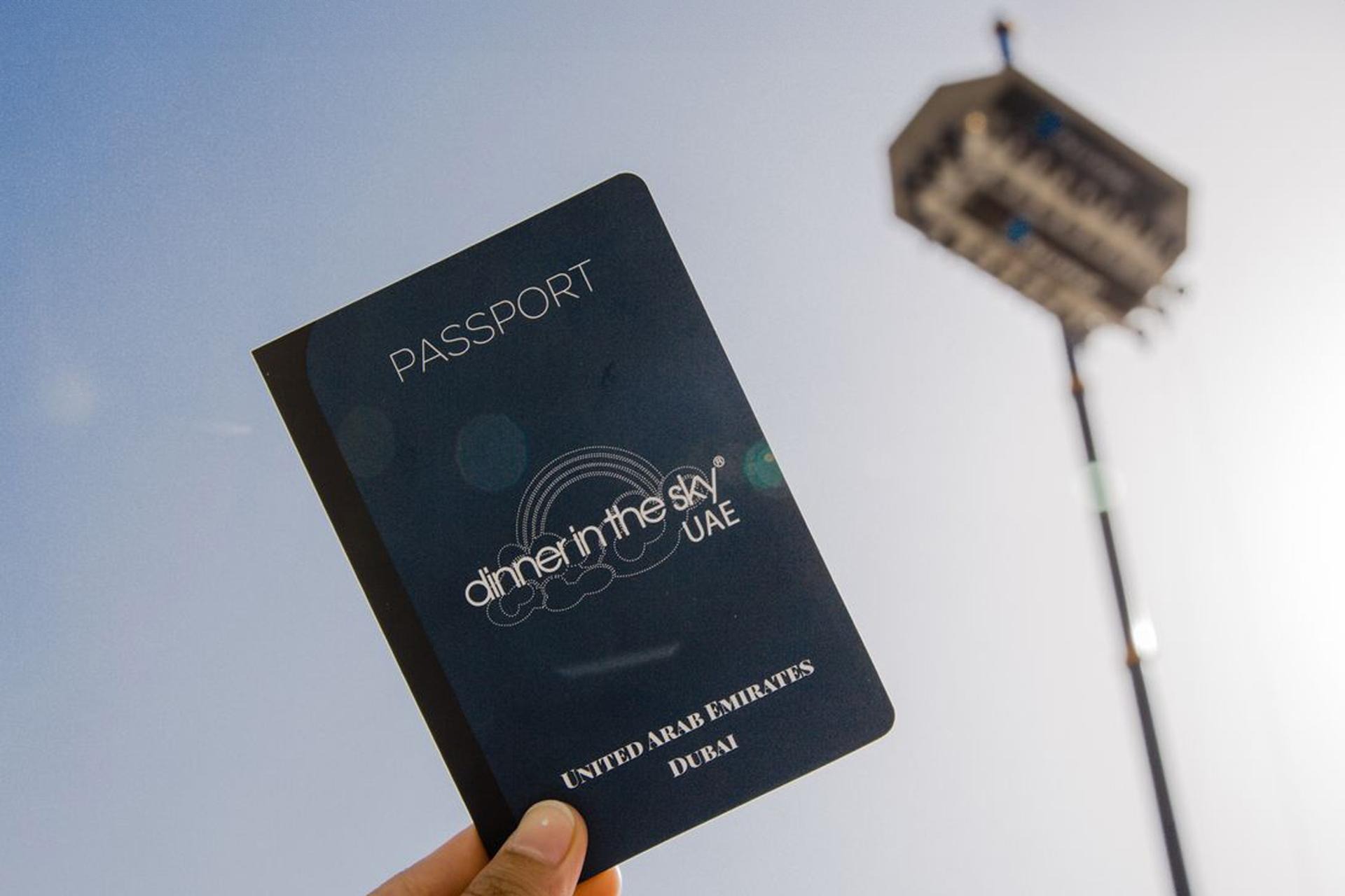 空中晚餐的悬浮用餐体验